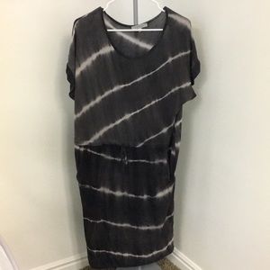 Dark grey/white striped knee-length dress